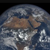 La Tierra alcanza velocidad mínima