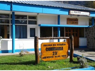 San Martín de los Andes: investigan muerte en comisaría tras un caso de violencia de género
