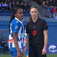 Denuncian que Mapi León tocó indebidamente a Daniela Caracas del Espanyol durante un partido
