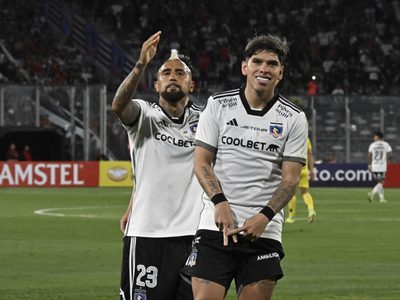 “Le van a exigir”: Arturo Vidal analizó la llegada de Carlos Palacios a Boca
