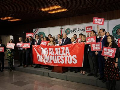 Diputados del PRI presentan presupuesto alternativo para 2026