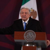 Buscaremos convencer a EU de que haya un cambio en el bloqueo a Cuba: AMLO