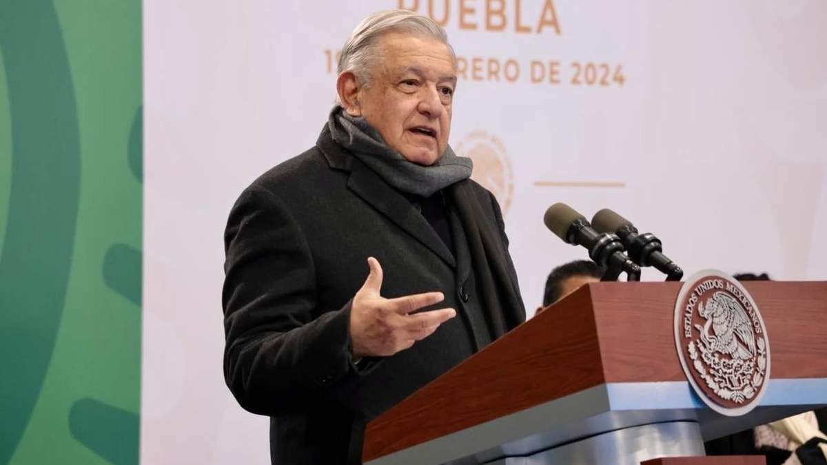 El presidente durante la conferencia de prensa en Puebla