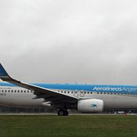Aerolíneas Argentinas suspendió a más de 4 mil trabajadores