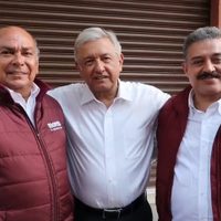 AMLO presenta a Carlos Lomelí y al padre de 'Checo” Pérez como representantes de Morena en Jalisco (Video)
