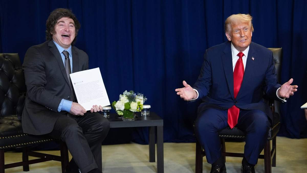 El presidente de Estados Unidos, Donald Trump, se reúne con su homólogo argentino Javier Milei durante la Asamblea General de las Naciones Unidas, el martes 23 de septiembre de 2025, en Nueva York