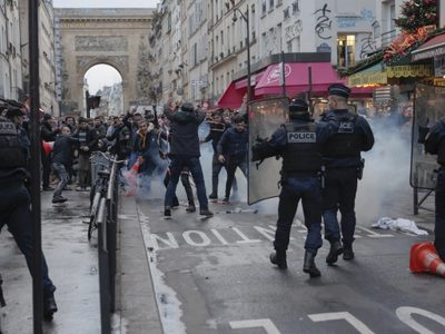 Tiroteo en París deja dos muertos y cuatro heridos; un sospechoso de 69 años fue arrestado