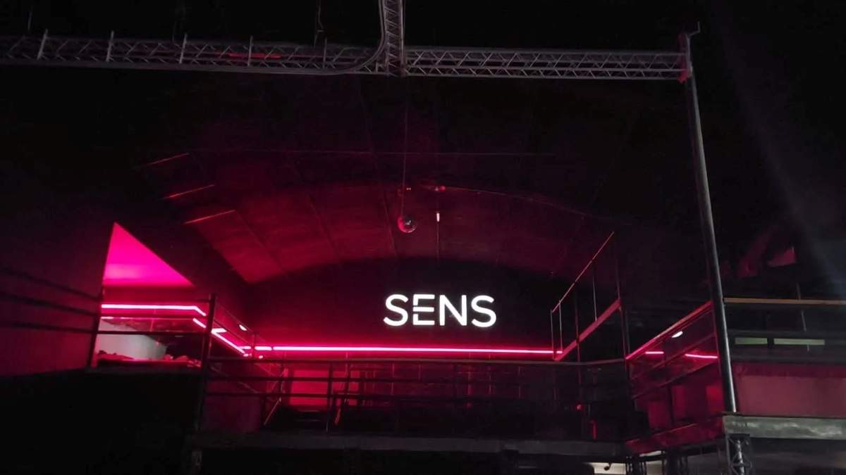 Interior de SENS. Fuente: (Facebook)