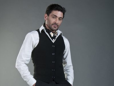 "Tiene una energía oscura”: Hernán Piquín fuertemente señalado por reconocido productor