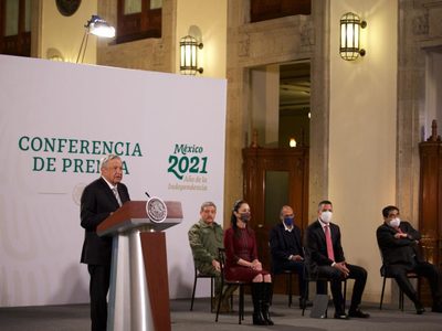 López Obrador advierte que podría revocar la concesión de dos mineras canadienses