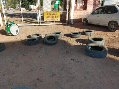 Municipales de Añelo, afiliados a ATE bloquearon el corralón