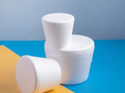 No los tires: transformá los potes de helado vacíos en este proyecto súper útil si tenés muchas reuniones en casa