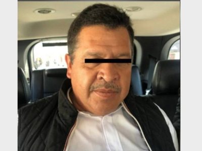 Vinculan a proceso a alcalde de Zinacantepec por supuesta orden para asesinar al primer regidor