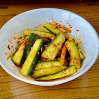Ensalada de pepino: el acompañamiento coreano que se hace en sencillos pasos y es muy nutritivo