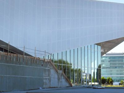 Se anunció el final de obra del Centro Convencional "El Cisne" para el mes de agosto