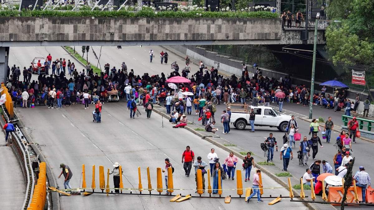 Boqueo de la CNTE en Circuito Interior