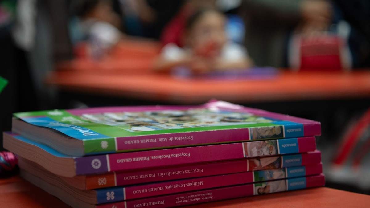 Libros de texto entregados con retraso
