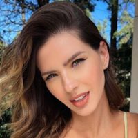 El tierno posteo que la China Suárez le dedico a Pampita por la llegada de su hija