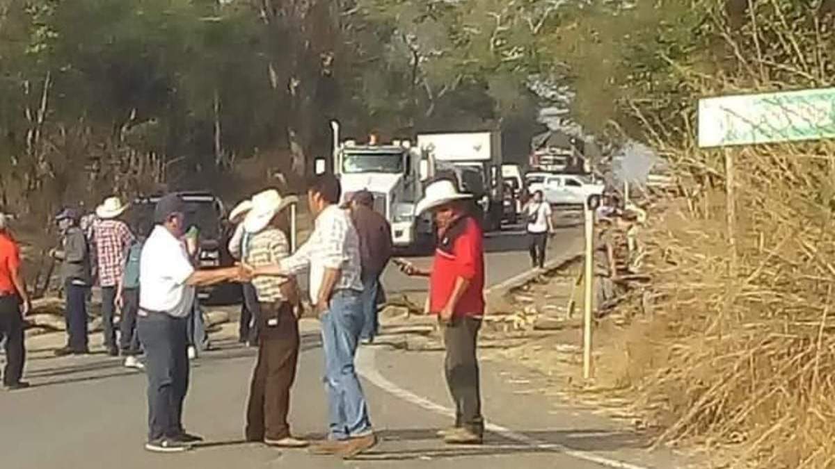 El bloqueo de campesinos en protesta contra Segalmex