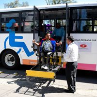 Atacan vehículos del DIF que transportan a personas con discapacidad en Morelos