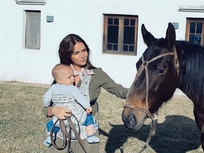 Besos y mimos bajo el sol: Zaira Nara y su hijo Viggo destilaron dulzura con este video