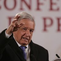 AMLO exige pruebas a adversarios que lo vinculan con el narco: “son viles calumniadores”