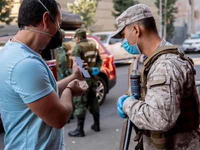 Chile, a un paso de un nueva cuarentena total: médicos esperan frenar los contagios