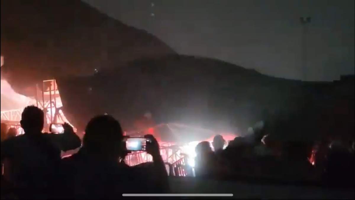 Fuertes vientos colapsaron el escenario durante un mitin en San Pedro Garza García