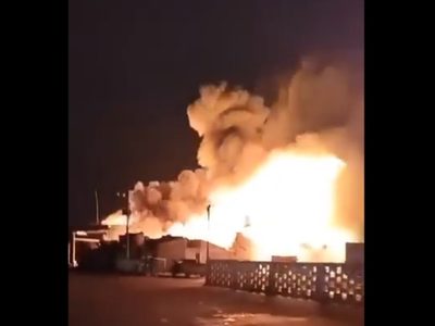 Reportan fuerte incendio en la Central de Abasto de Toluca (Videos)