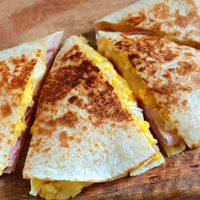 Wraps de huevo, jamón y queso: resolvé tu merienda con esta receta rica y exprés, con rapiditas