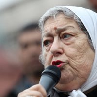Acompañada por la esposa de Boudou, De Bonafini volvió a cargar contra Fernández