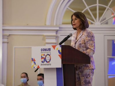 Colombia dice que no tiene capacidad de "seguir asimilando" la migración procedente de Venezuela