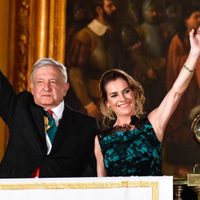 Ceremonia del grito en el zócalo será con 500 personas, sana distancia y antorchas: AMLO