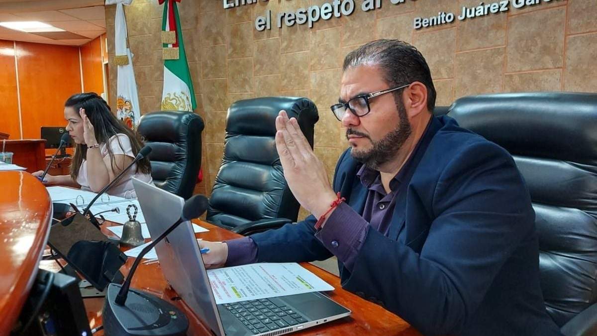 Sesión semipresencial en el Congreso de Baja California