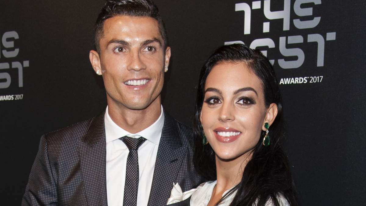 Cristiano Ronaldo y Georgina Rodríguez. Fuente: (Twitter).