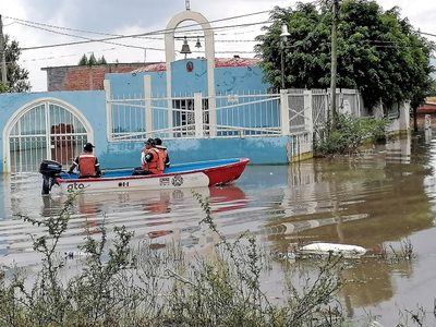 Abasolo, Guanajuato: Veinte días bajo el agua y no hay para cuándo volver