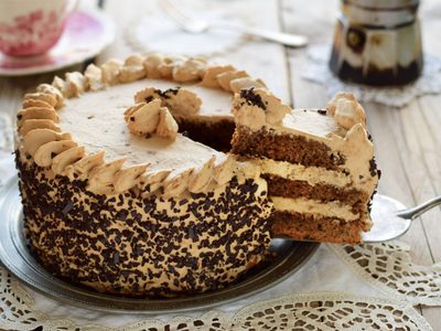 Torta Moka keto sin gluten ni azúcar: tan rica como las de panadería y sin gastar fortuna en comprar una