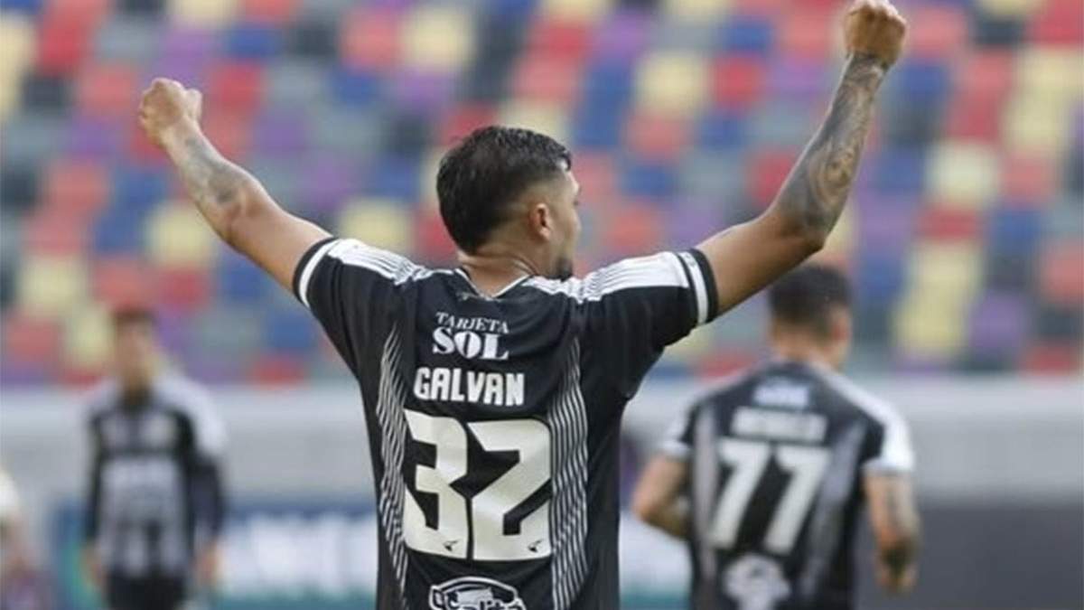 Jonathan Galván abrió la cuenta para Central Córdoba ante Unión.