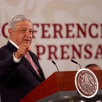 Asesinato de Samir Flores fue lamentable; sirvió a los oportunistas que buscan afectarnos: AMLO
