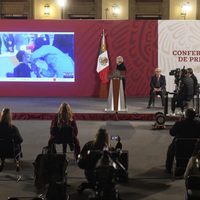 Jorge Alcocer habría preferido no revelar la identidad de los primeros vacunados