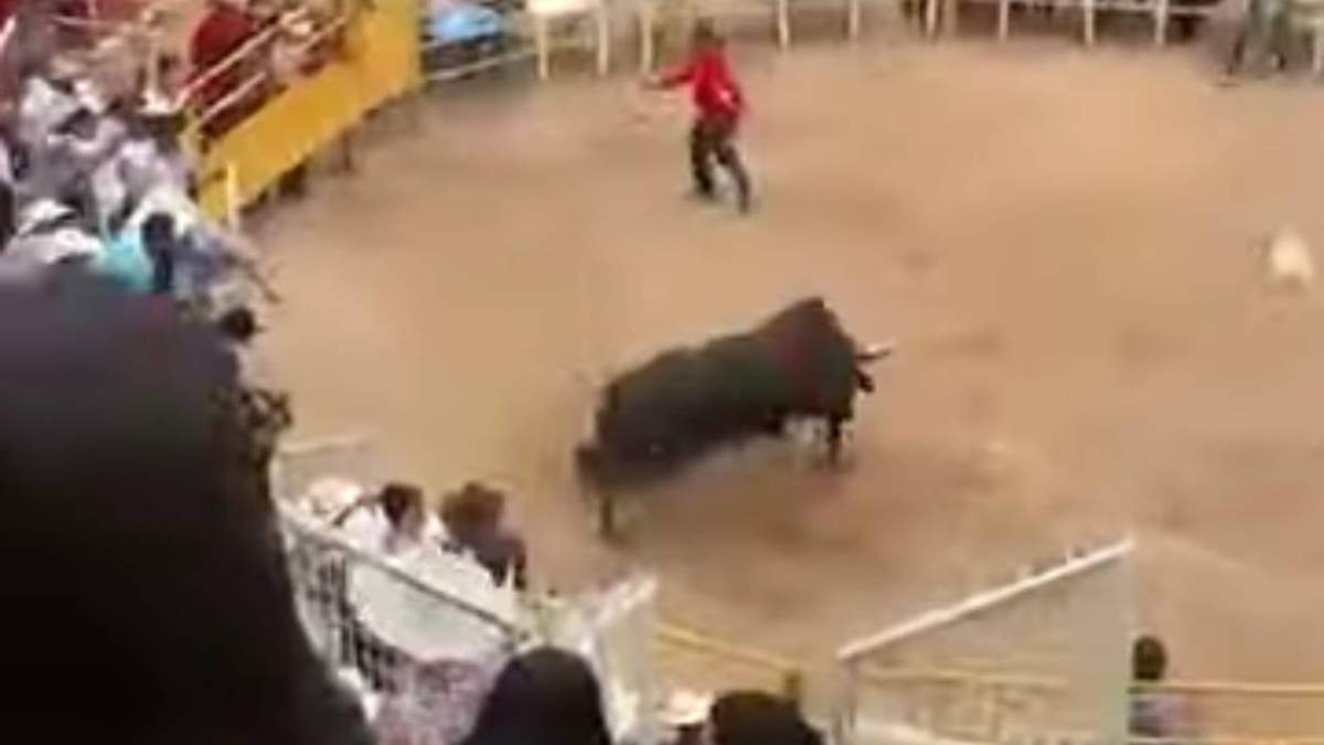 El momento captado en video en la Plaza Monumental de Morelia
