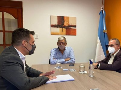Darío Martínez recibió a los estacioneros de Neuquén y Río Negro