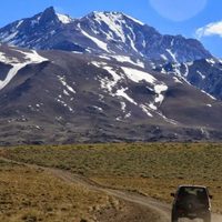 Encontraron con vida a 2 crianceros que estaban perdidos cerca del volcán Domuyo