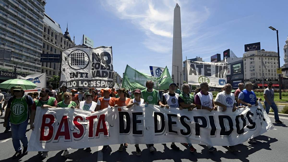 La ATE activó un plan de lucha contra los despidos masivos. Fuente: (Twitter)