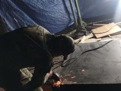 Secretaría de Marina asegura cinco bultos con presunta metanfetamina en el puerto de Manzanillo