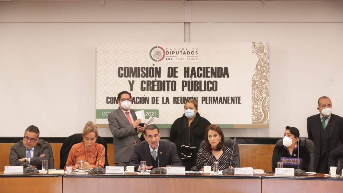 Sesión de la Comisión de Hacienda