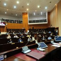 La legislatura de Neuquén aprobó el endeudamiento en dólares que solicitó el gobierno