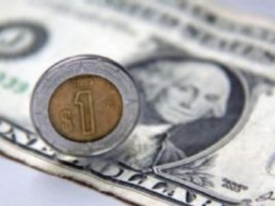 Peso se deprecia tras resultados positivos de indicadores económicos de EU