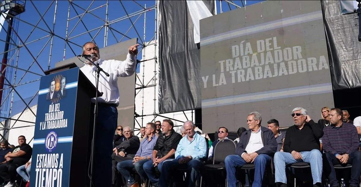 Acto por el Día Internacional de los Trabajadores de la CGT. Fuente: (Clarín)
