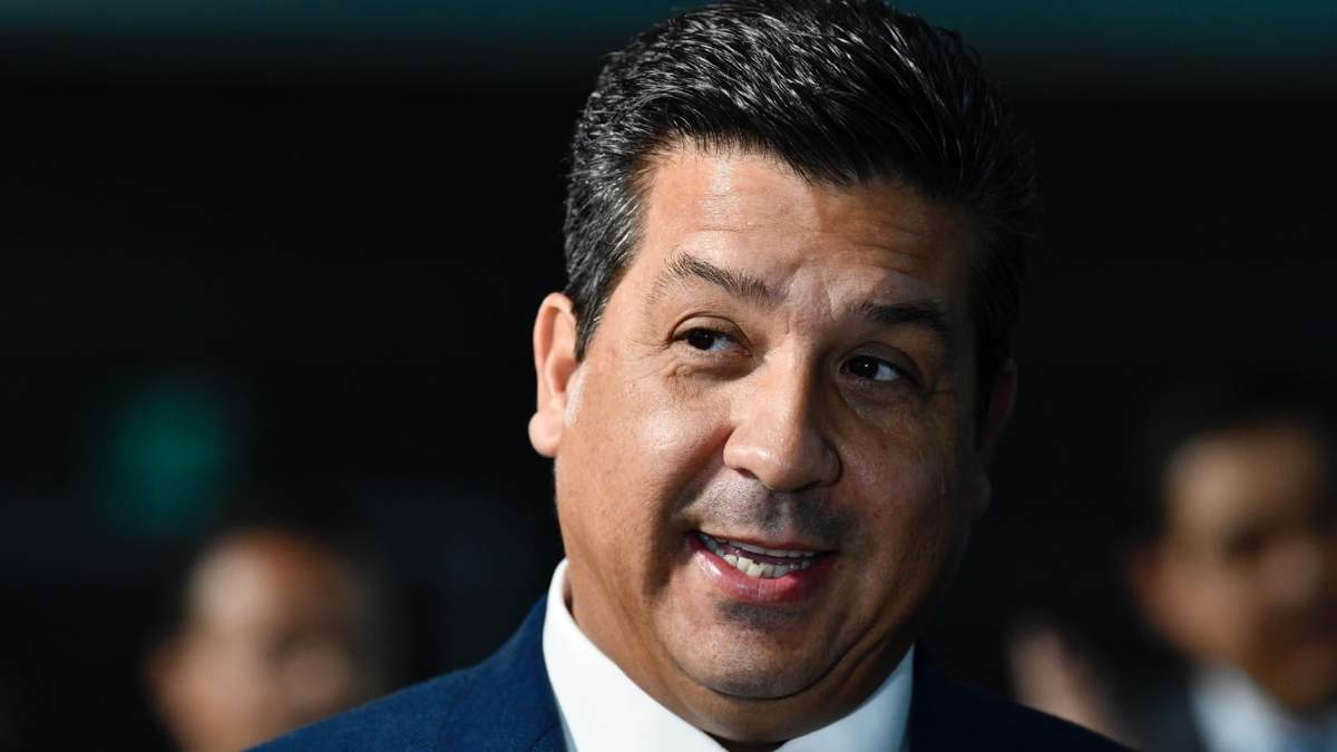 El gobernador García Cabeza de Vaca se vio beneficiado presuntamente con empresas fantasma.